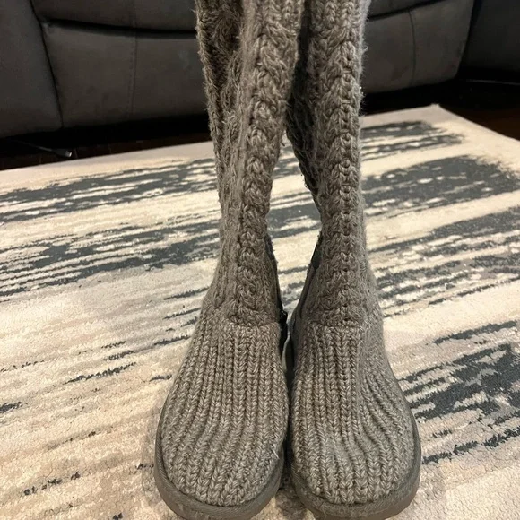 UGG Charcoal Knit Boots - Picture 3 of 10